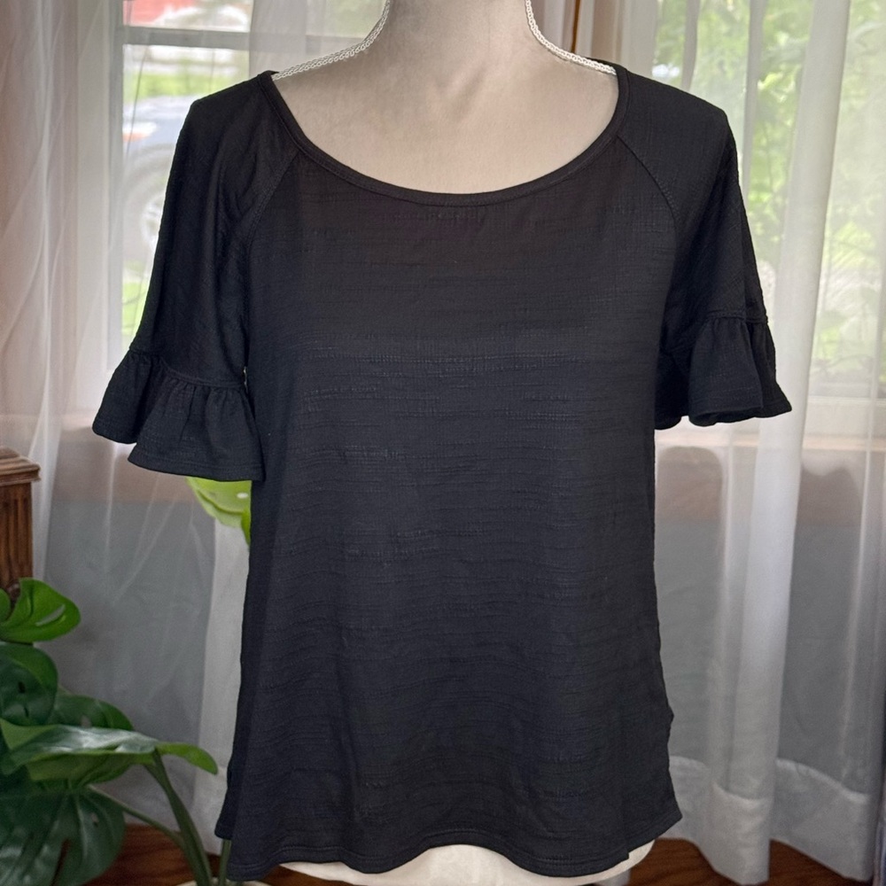 ☀️SUMMER CLEARANCE SALE☀️ Max Studio Black Ruffle Sleeve Women's Top